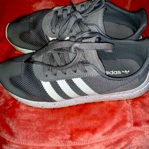 Women’s Adidas shoes